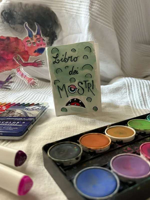 Crea libricini mostruosi — Lab disegno