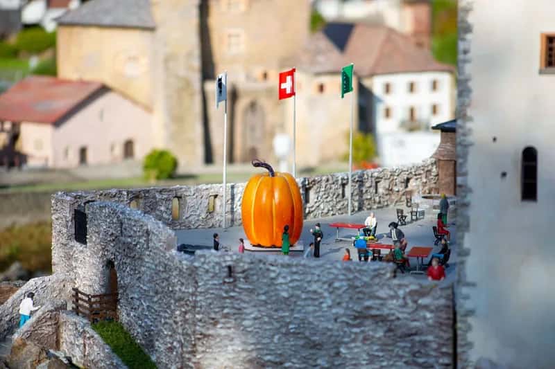 Swissminiatur: arriva la caccia alle zucche