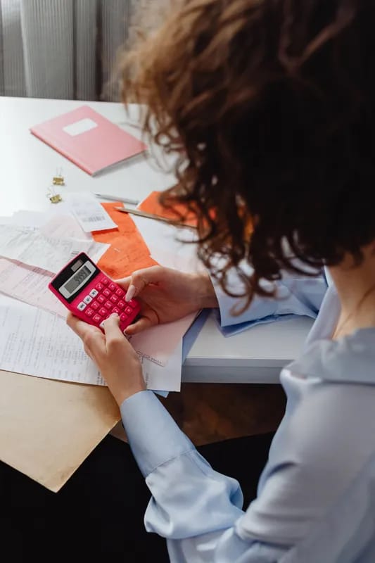 Monoparentalità e soldi. A quali aiuti finanziari ho diritto?